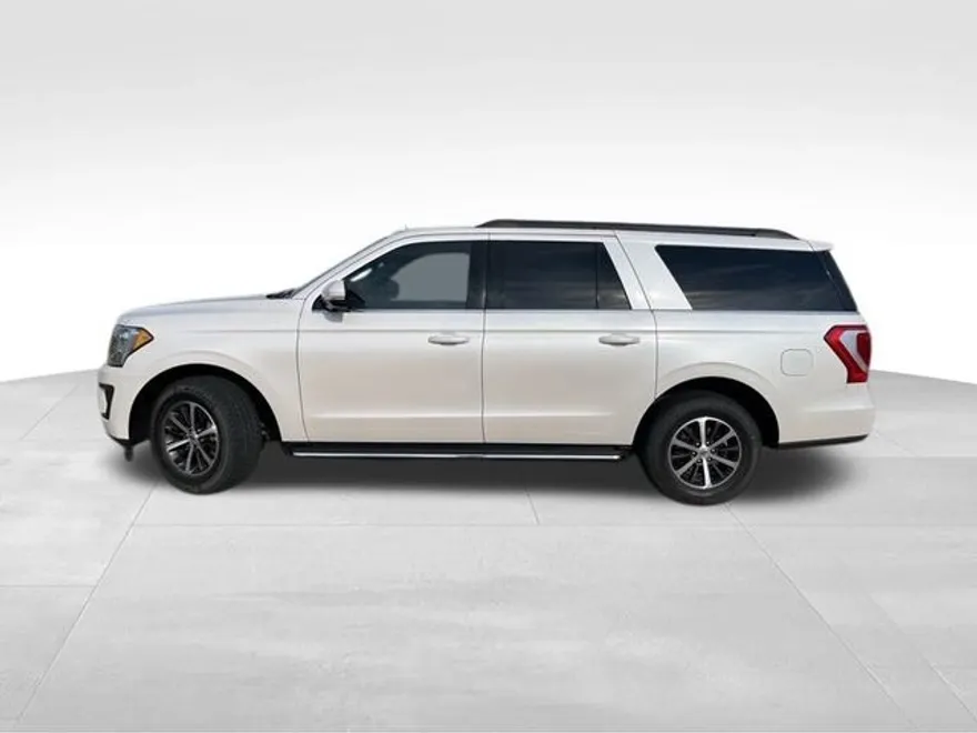 2019 Ford Expedition MAX XLT photo 1