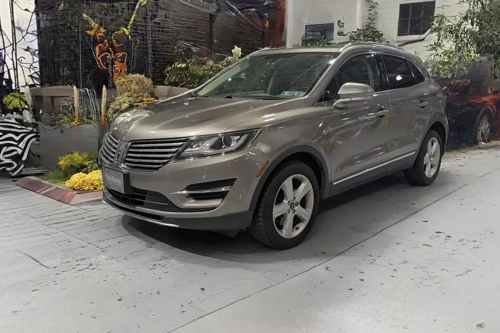 2017 Lincoln MKC Premiere photo 1