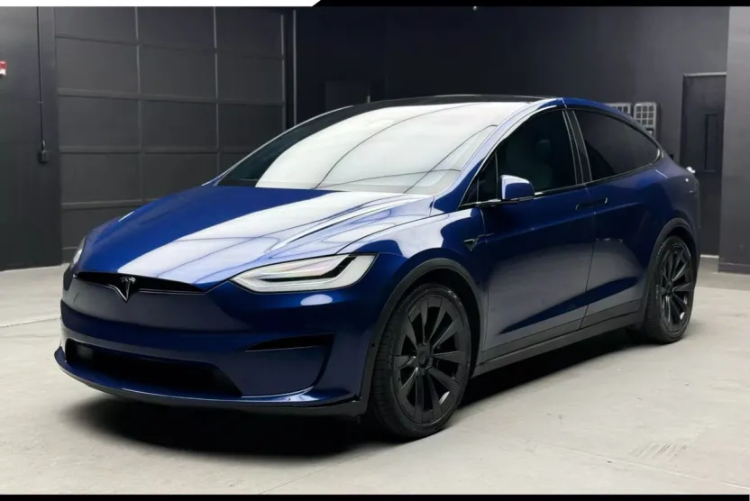 2022 Tesla Model X Plaid photo 1