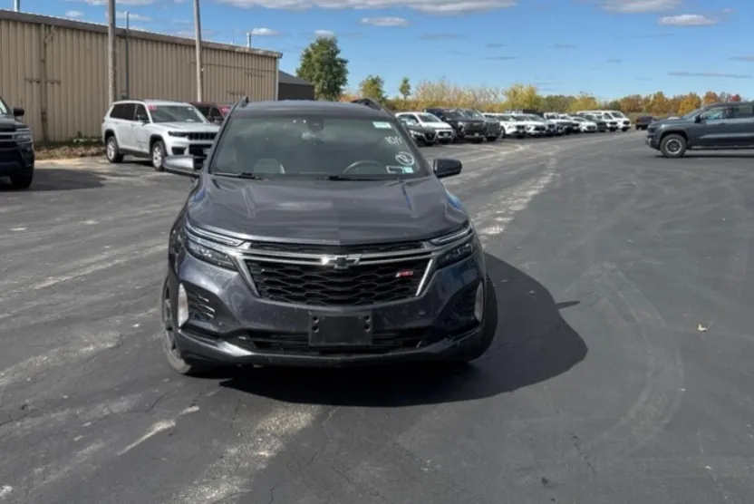 2022 Chevrolet Equinox RS photo 1