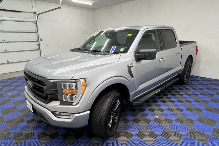 2022 Ford F-150 XLT photo 1
