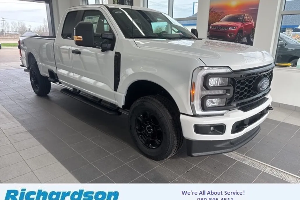 2025 Ford F-350 XL photo 1