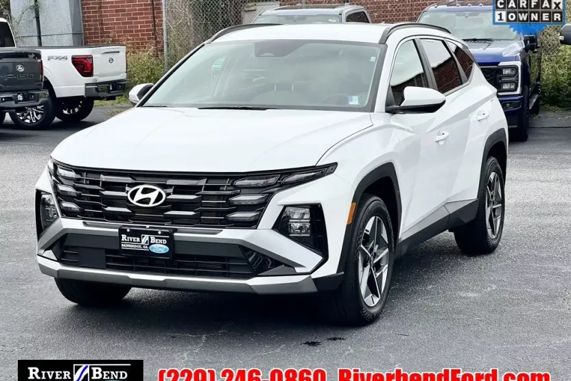 2025 Hyundai Tucson SEL photo 1