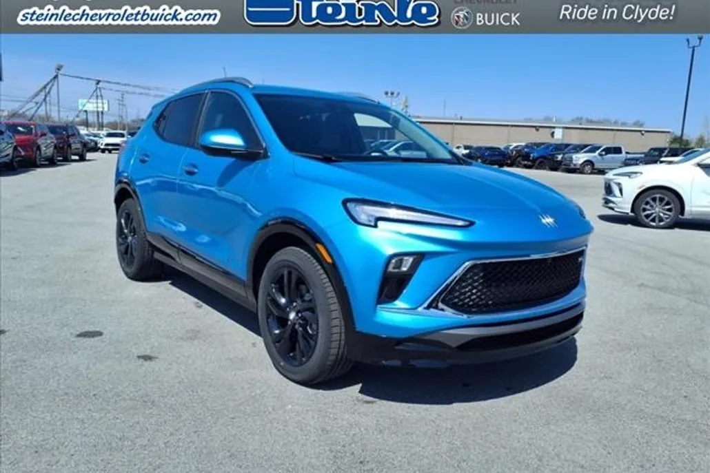 2025 Buick Encore GX Sport Touring photo 1