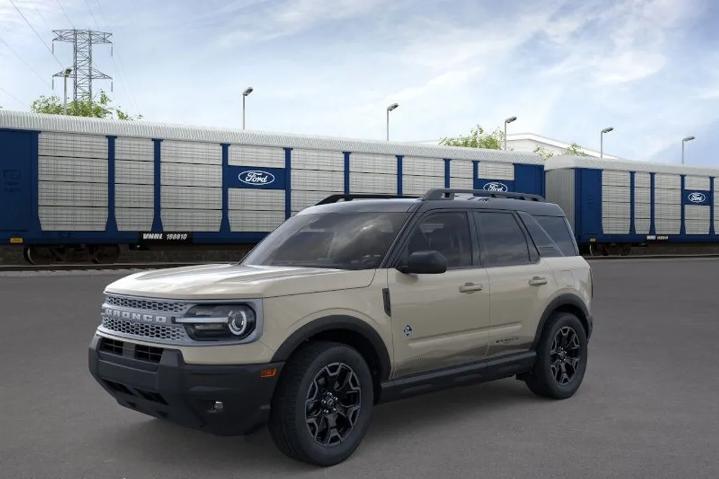 2025 Ford Bronco Sport Outer Banks photo 1