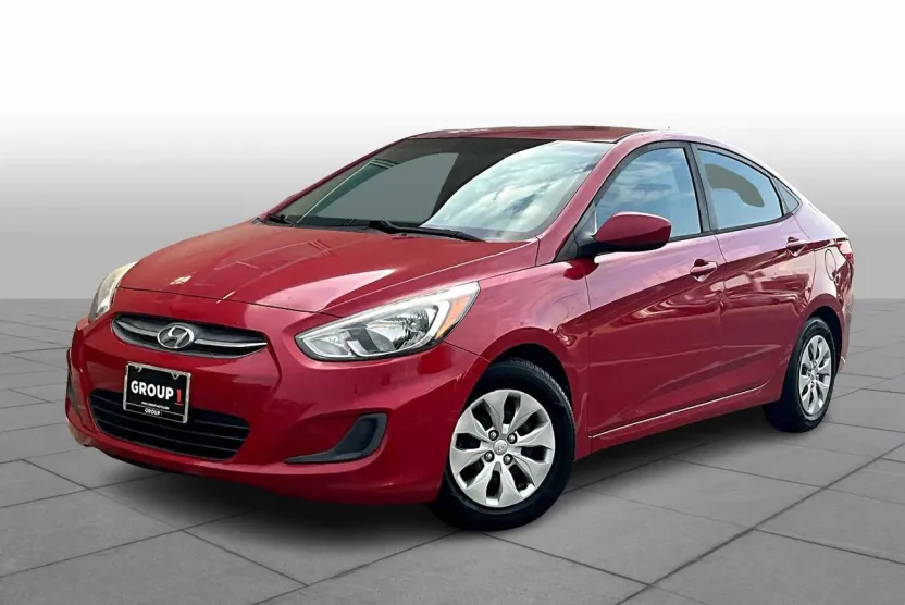 2016 Hyundai Accent SE photo 1