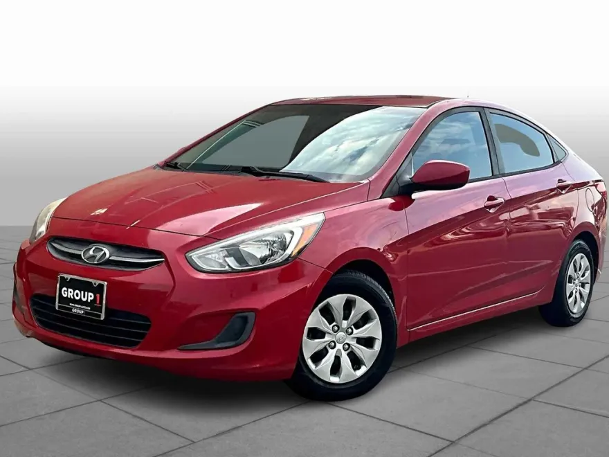 2016 Hyundai Accent SE photo 1