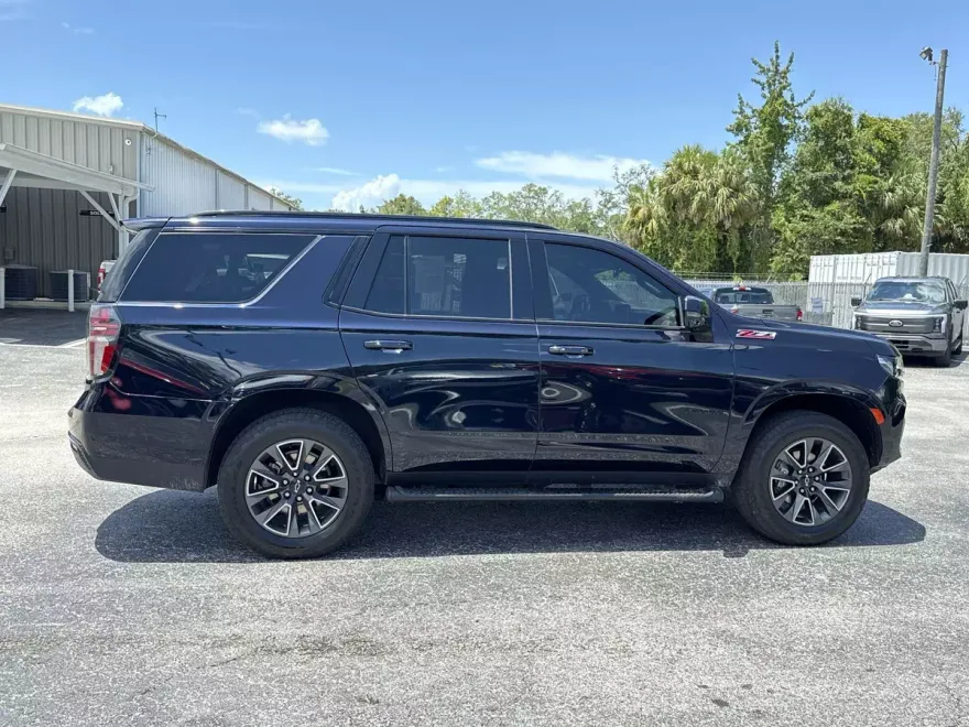 2023 Chevrolet Tahoe Z71 photo 1