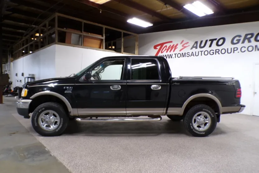 2001 Ford F-150 Lariat photo 1