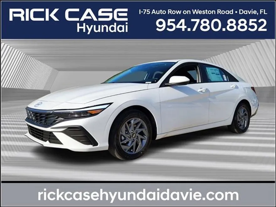 2025 Hyundai Elantra Hybrid Blue photo 1