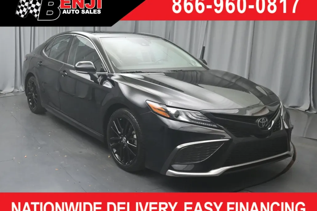 2021 Toyota Camry XSE photo 1
