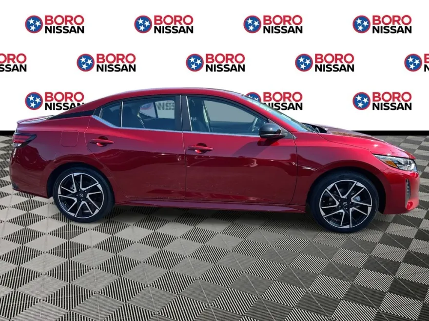 2025 Nissan Sentra SR photo 1