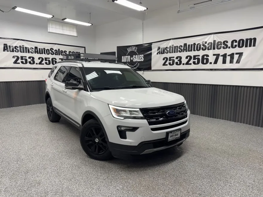 2018 Ford Explorer XLT photo 1
