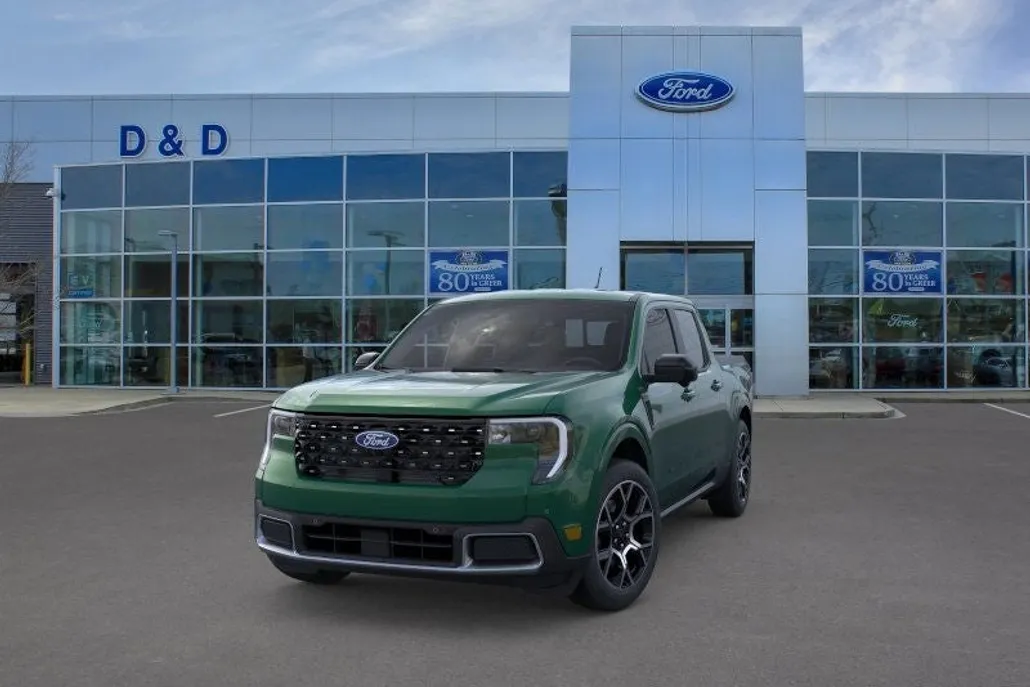 2025 Ford Maverick Lariat photo 1