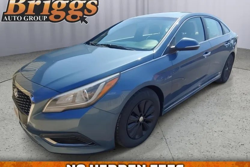 2016 Hyundai Sonata Hybrid SE photo 1
