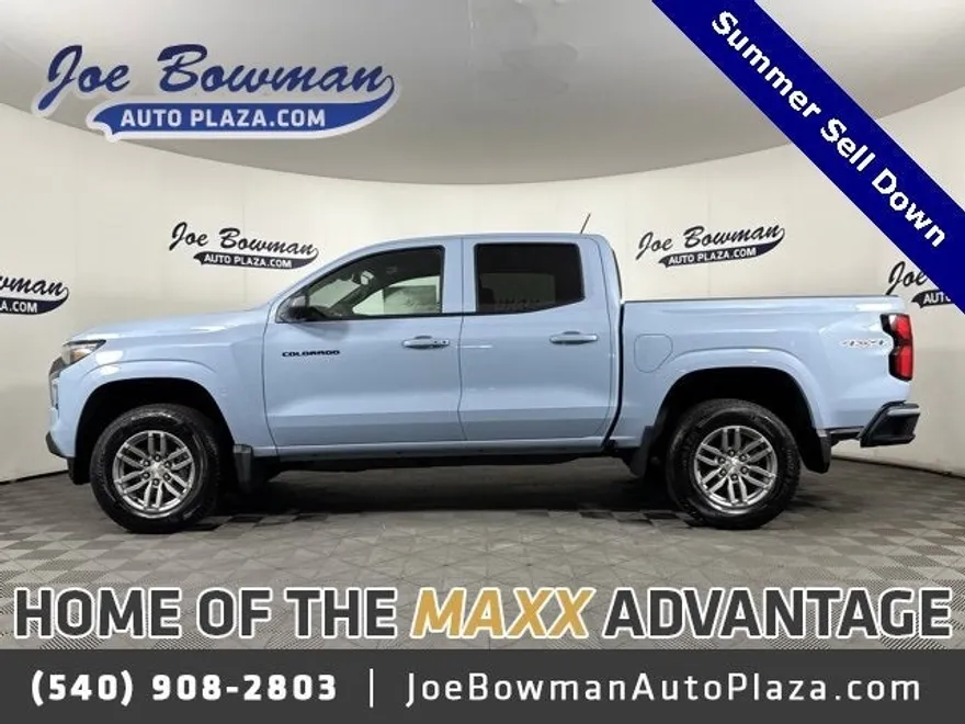2025 Chevrolet Colorado Work Truck LT photo 1