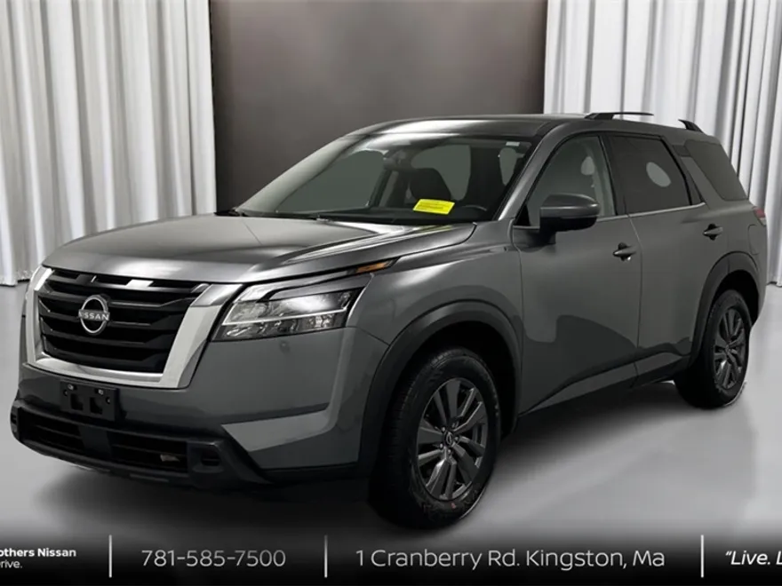 2022 Nissan Pathfinder SV photo 1
