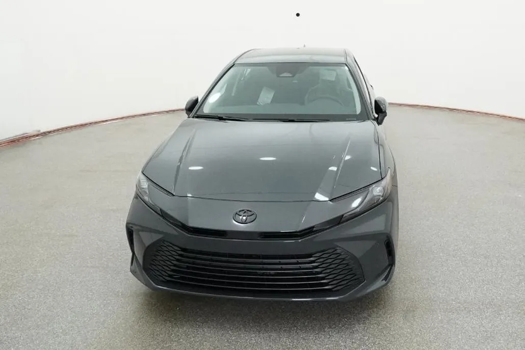 2026 Toyota Camry LE photo 1