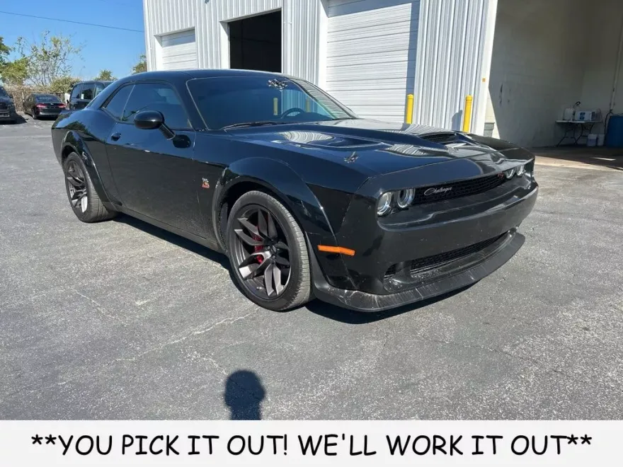 2021 Dodge Challenger R/T Scat Pack Widebody photo 1