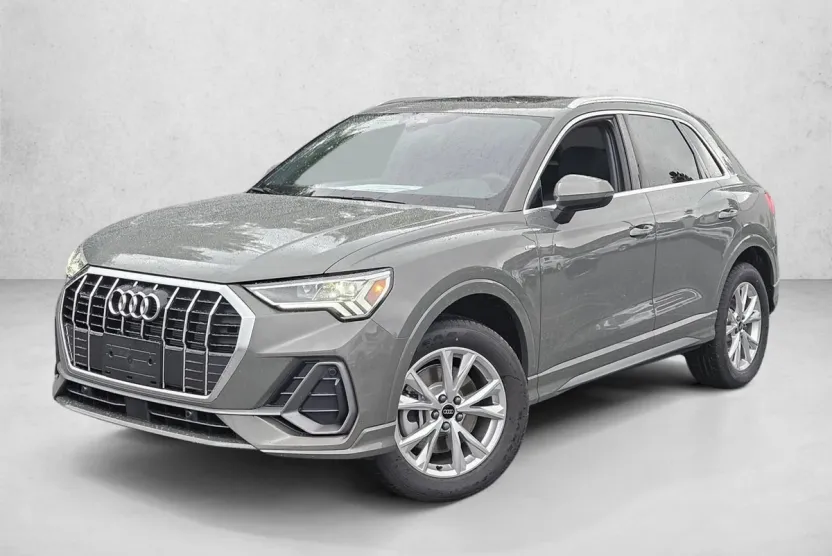 2024 Audi Q3 45 TFSI S line Premium photo 1