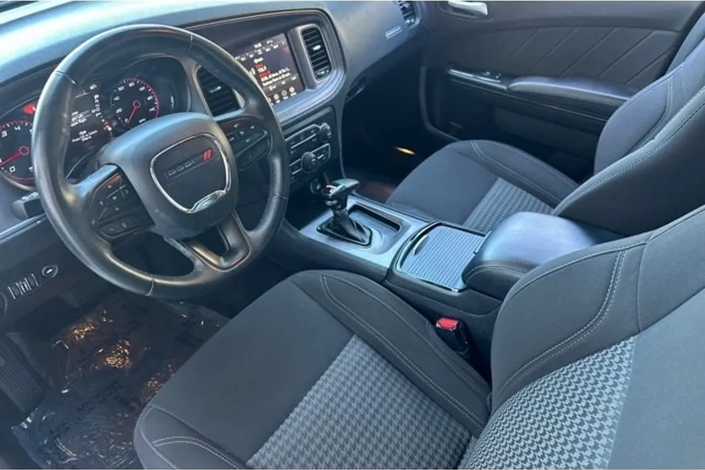 2023 Dodge Charger SXT photo 1