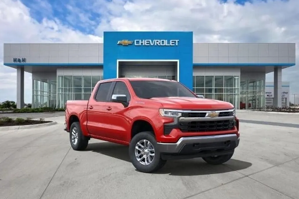 2025 Chevrolet Silverado 1500 LT photo 1