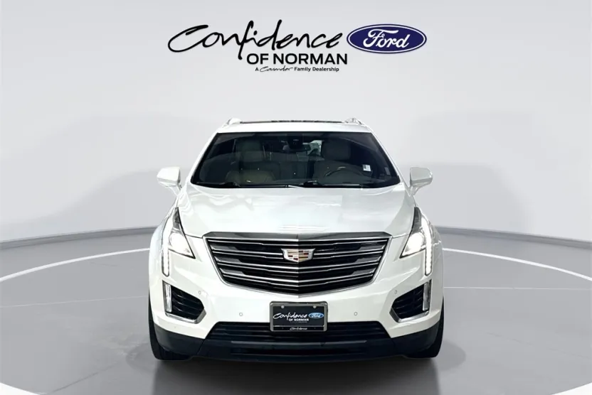 2018 Cadillac XT5 Luxury photo 1