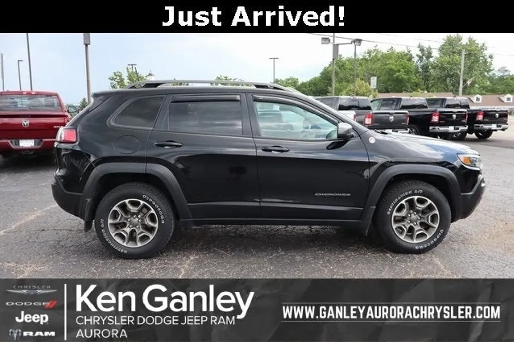 2020 Jeep Cherokee Trailhawk photo 1