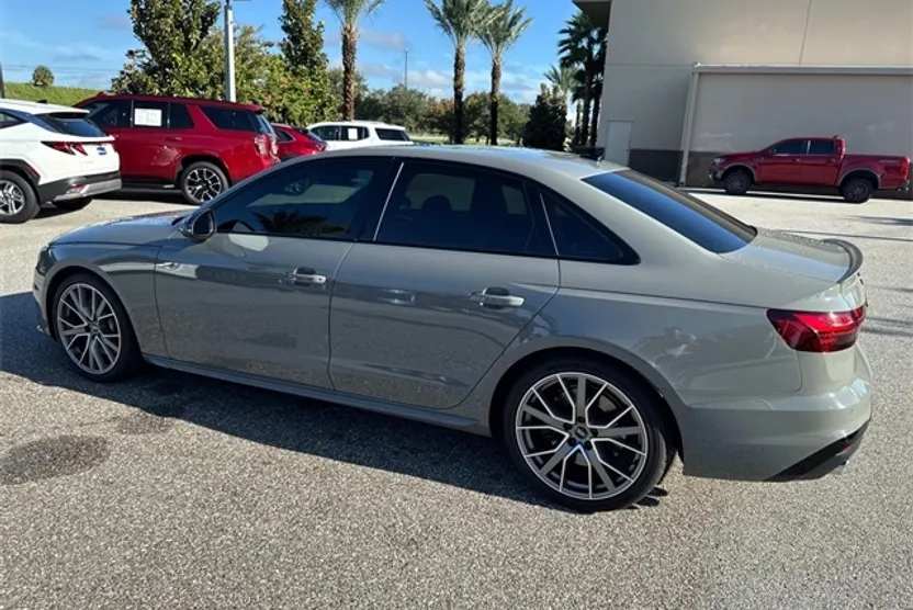 2022 Audi S4 Base Premium Plus photo 1