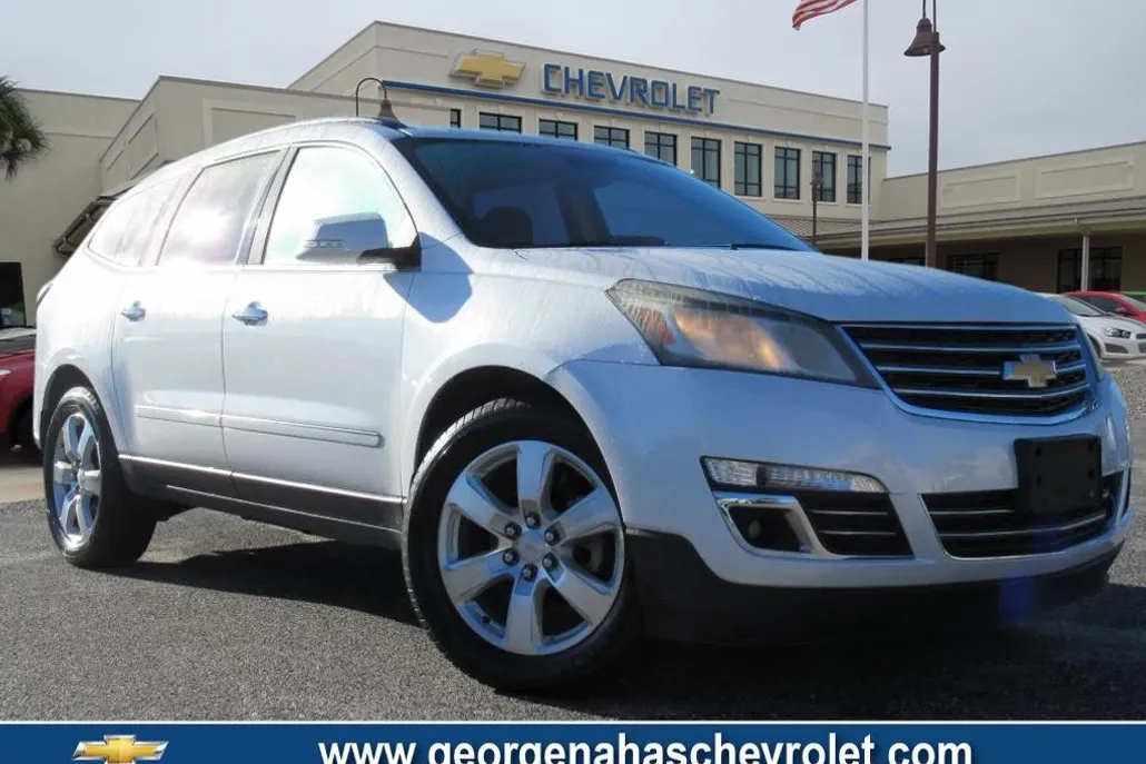 2016 Chevrolet Traverse LTZ photo 1