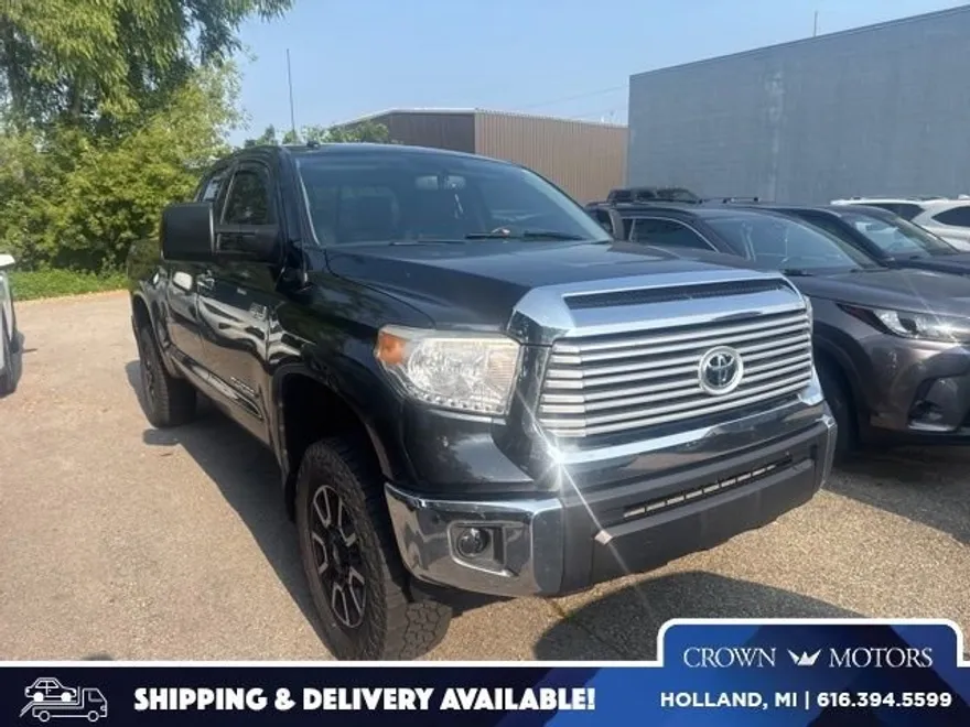 2017 Toyota Tundra Limited photo 1