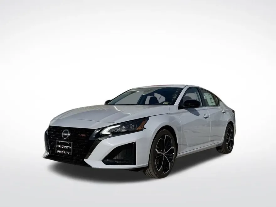 2025 Nissan Altima 2.5 SR photo 1