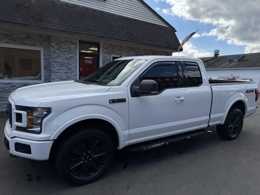 2020 Ford F-150 XLT photo 1