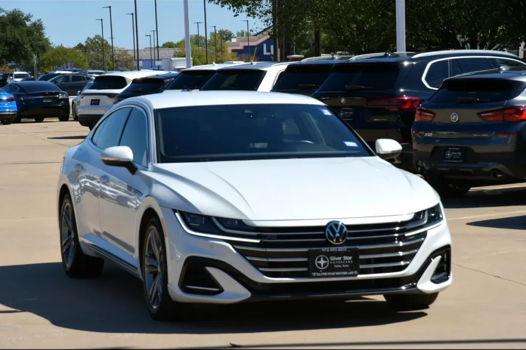 2022 Volkswagen Arteon SE R-Line photo 1