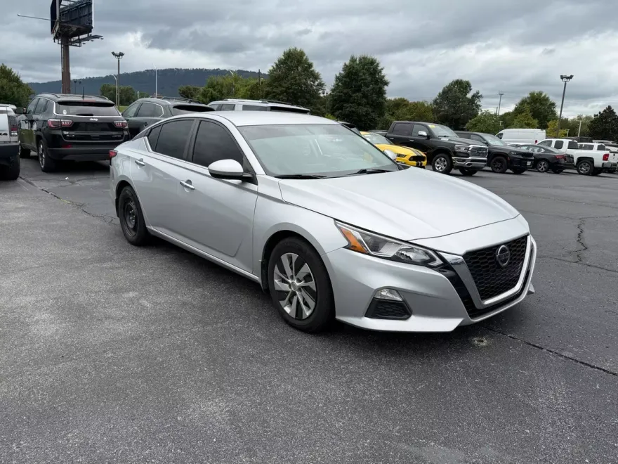 2020 Nissan Altima 2.5 S photo 1