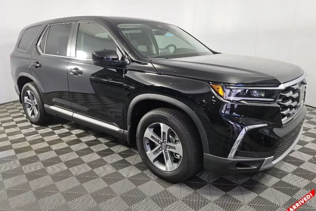 2025 Honda Pilot EX-L photo 1