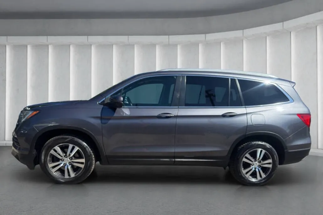 2016 Honda Pilot EX-L photo 1