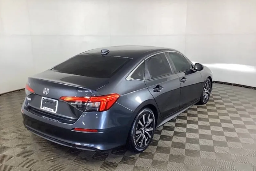 2022 Honda Civic EX photo 1