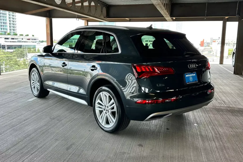 2019 Audi Q5 Premium Plus photo 1