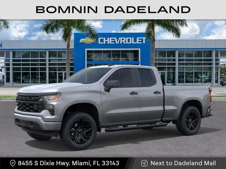 2025 Chevrolet Silverado 1500 Custom photo 1