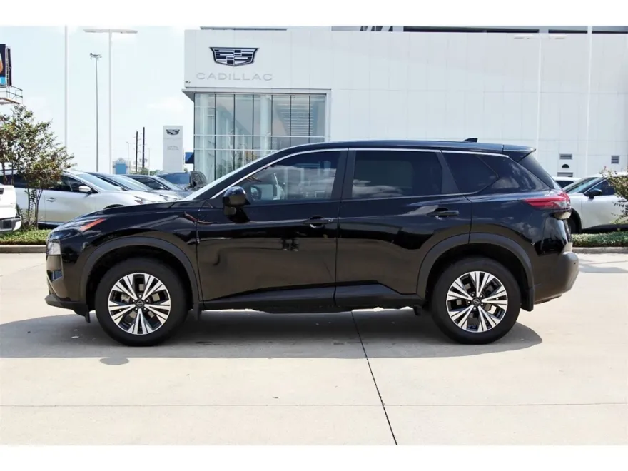 2023 Nissan Rogue SV photo 1