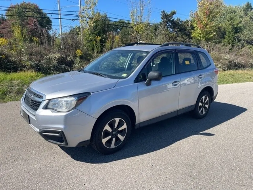 2017 Subaru Forester Base photo 1