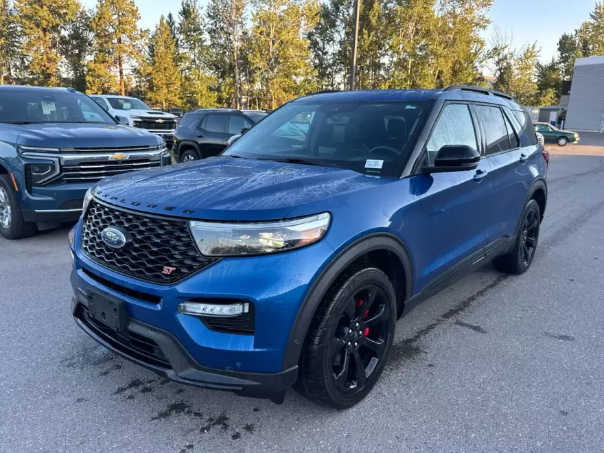 2021 Ford Explorer ST photo 1