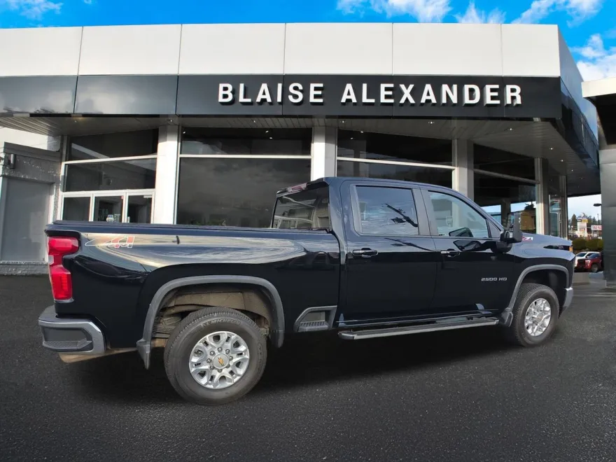 2021 Chevrolet Silverado 2500HD LT photo 1