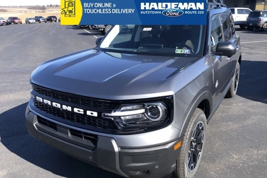 2025 Ford Bronco Sport Outer Banks photo 1