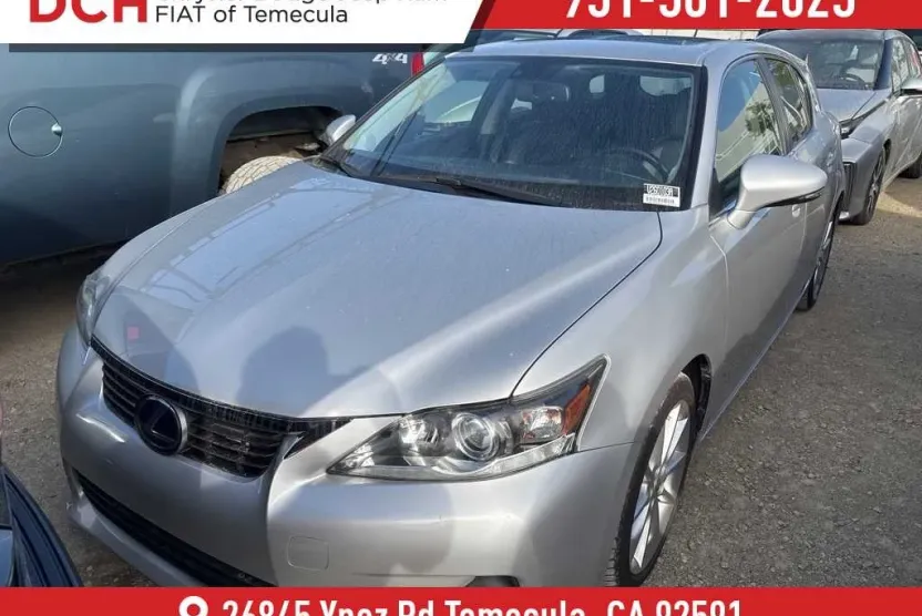 2012 Lexus CT 200h photo 1