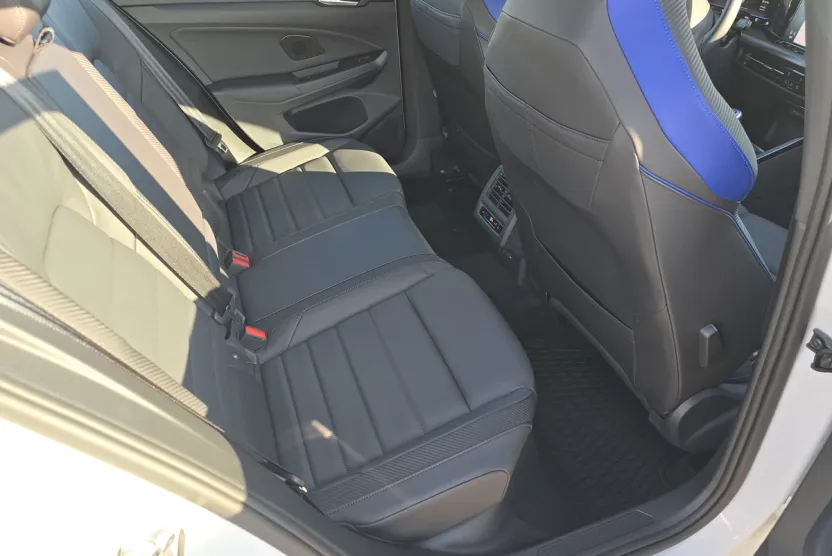 2023 Volkswagen Golf Anniversary Edition photo 1
