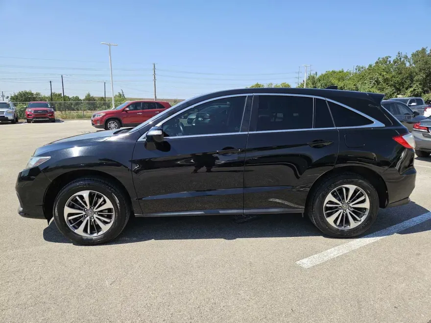 2017 Acura RDX Advance photo 1