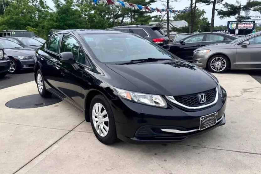 2013 Honda Civic LX photo 1