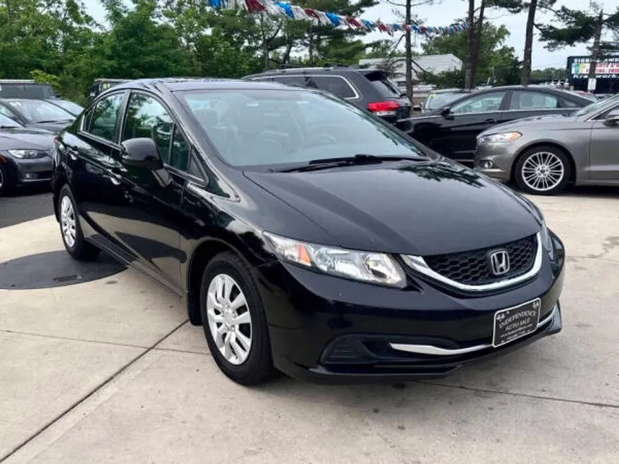 2013 Honda Civic LX photo 1